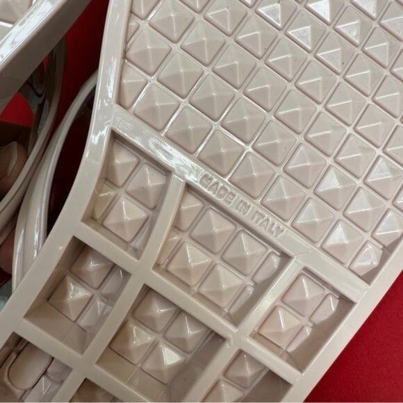 SOLD Valentino Garavani PM Logo Signature Thong Sandals - Picture 11 of 12